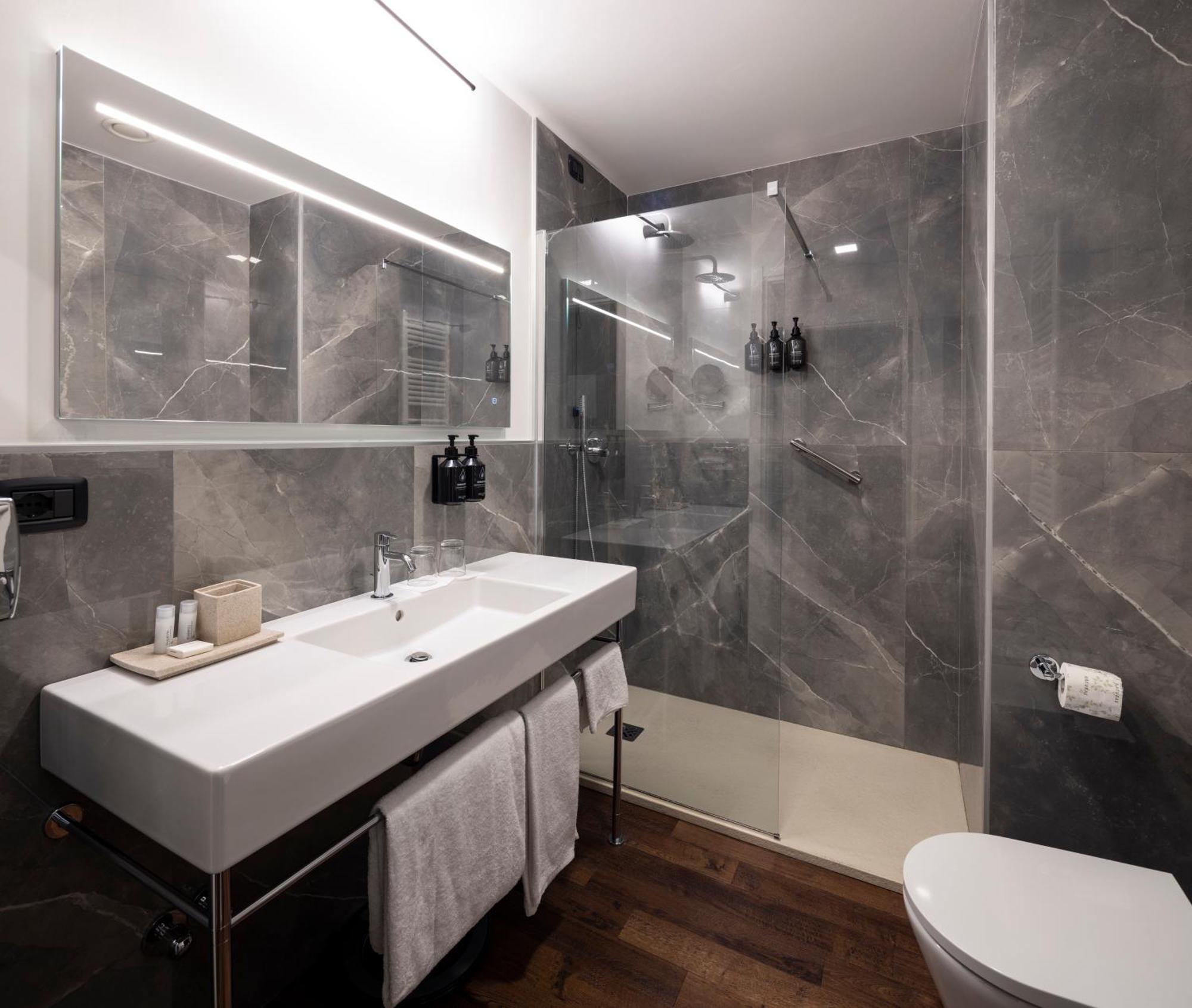 Indigo By Ihg 4*