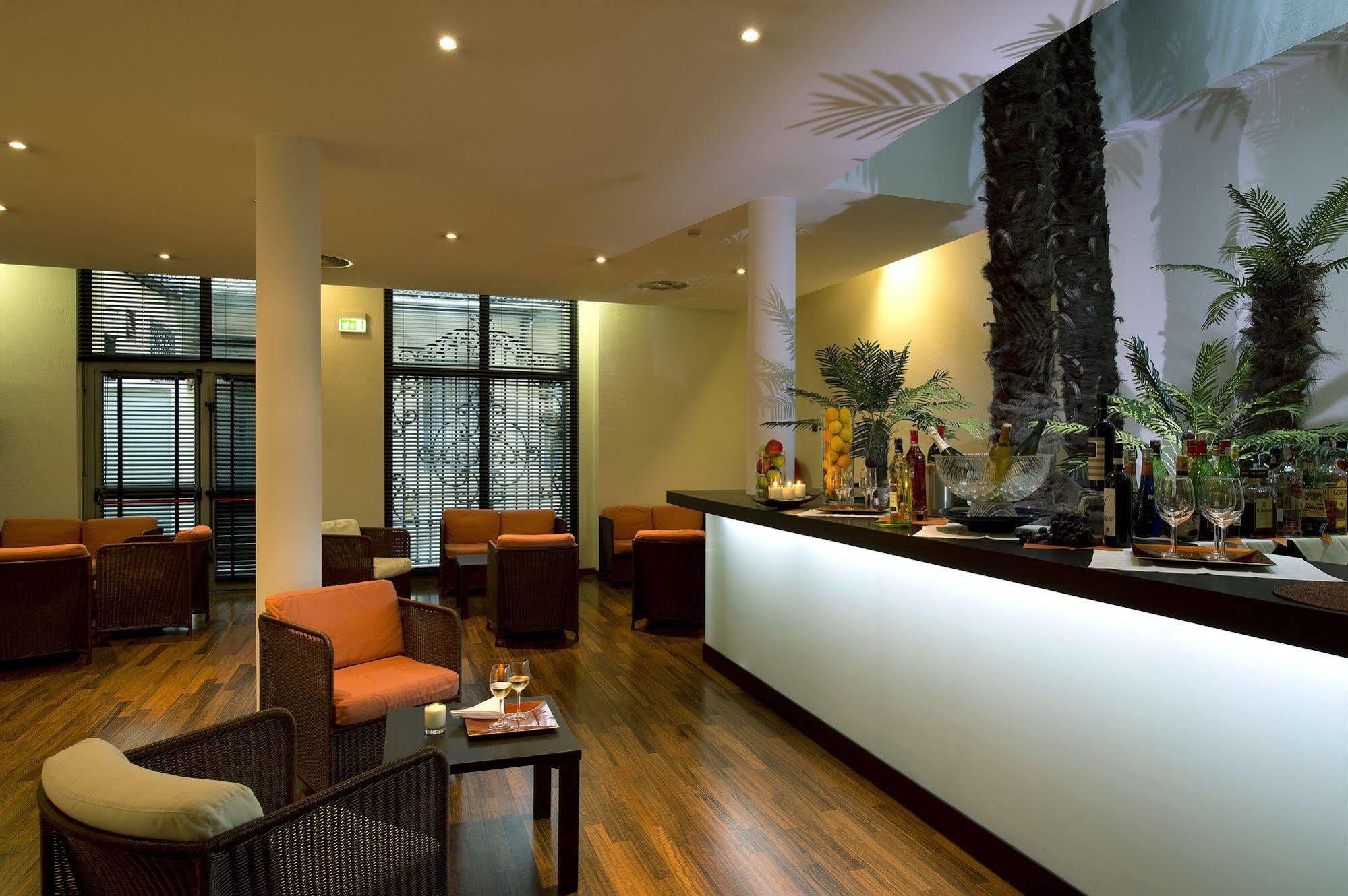 Indigo By Ihg Hotel 4*